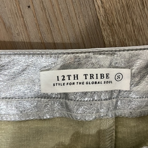 12TH TRIBE METALLIC SILVER STRAIGHT LEG PANTS SIZE S - Picture 5 of 8